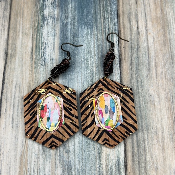 ⭐️🌸Adorned Crown Artisan Assemblage faux leather & metal zebra cork earrings - Picture 6 of 11